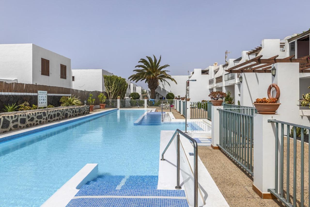 Hola Arnage Pool View Apartment Puerto del Carmen  Bagian luar foto
